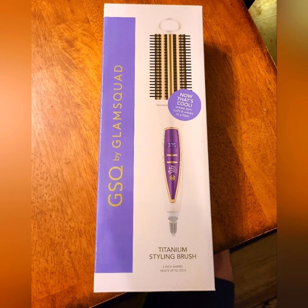 GSQ By Glamsquad  Titanium Stying Brush.Brand New!